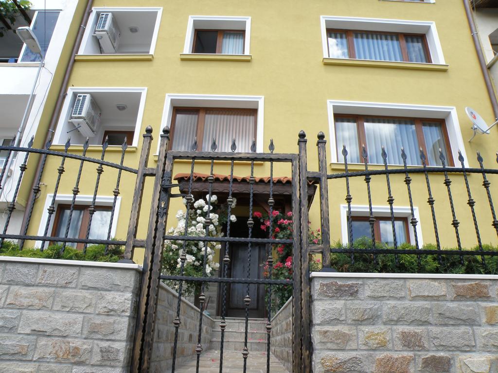 Apartments Kaloyan Veliko Tarnovo Kültér fotó